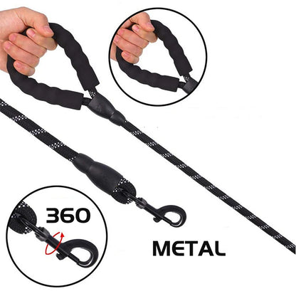 Strong leashes with soft grip for dogs